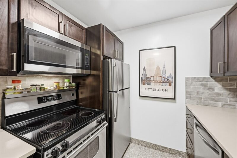 112 Washington Place 19C — photo 7