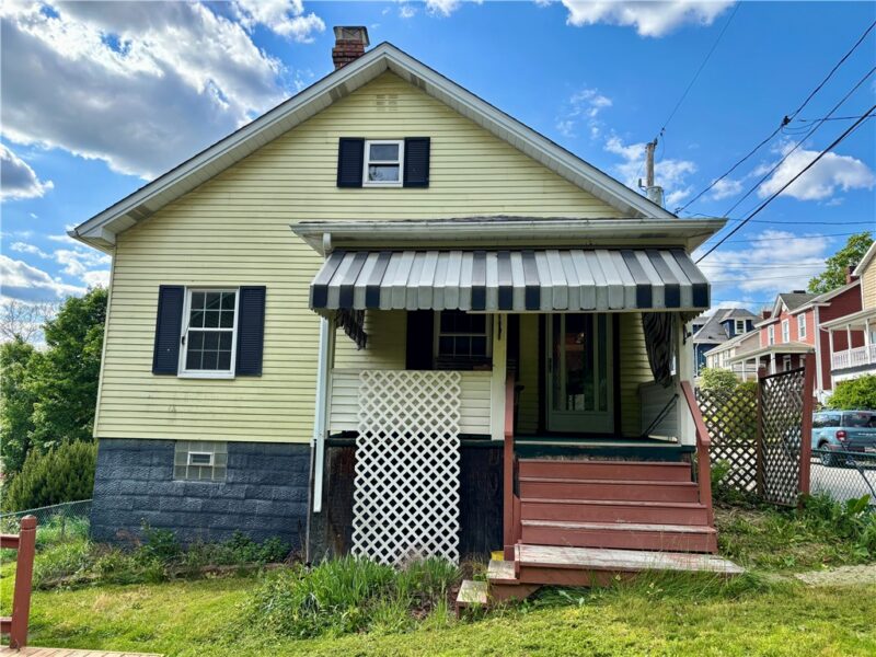 303 Highland Lane — photo 2