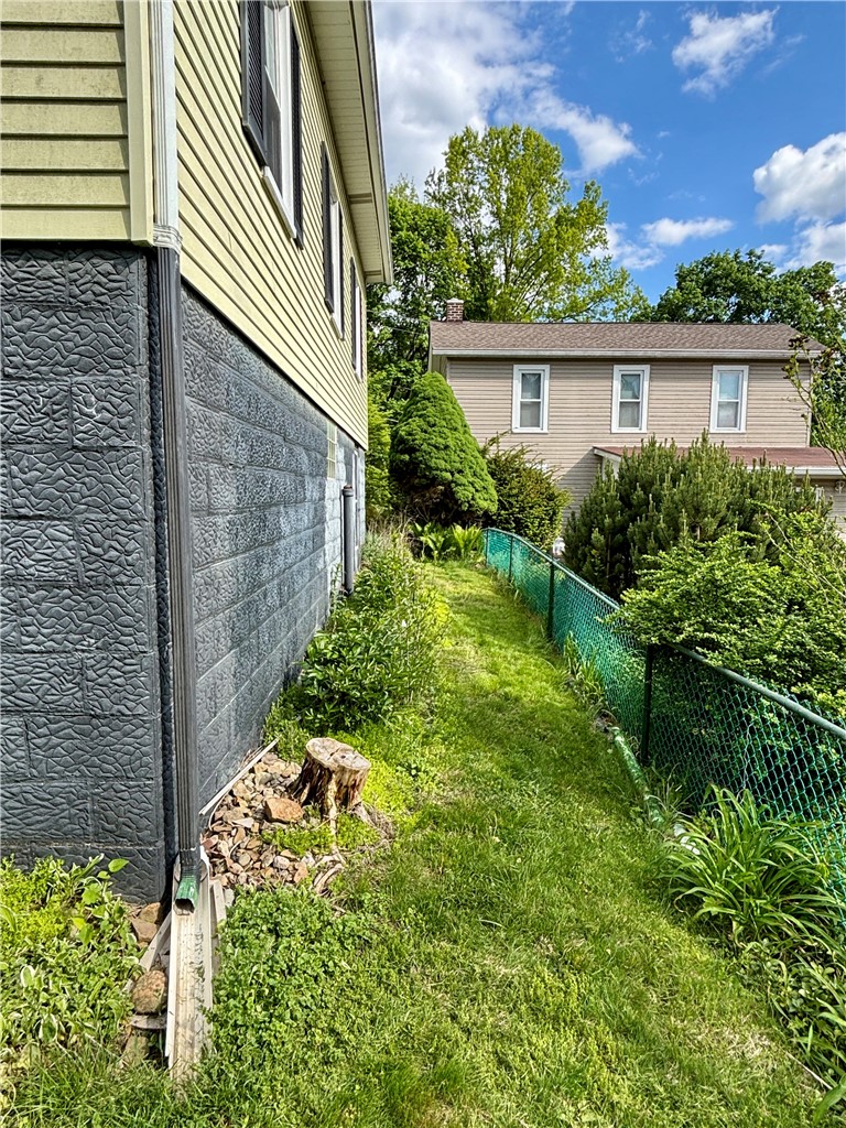 303 Highland Lane — photo 5