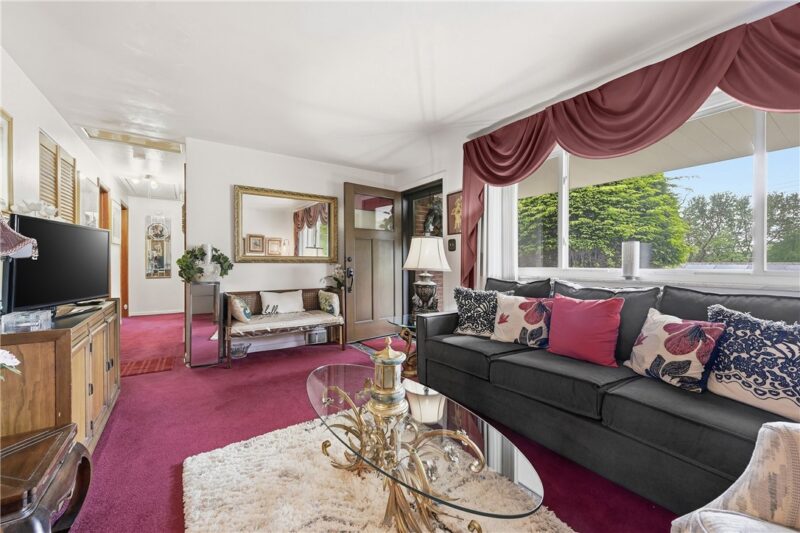8008 Mark Dr — photo 4