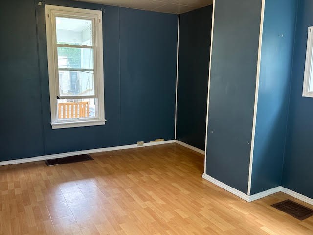 400 Morton Avenue — photo 7