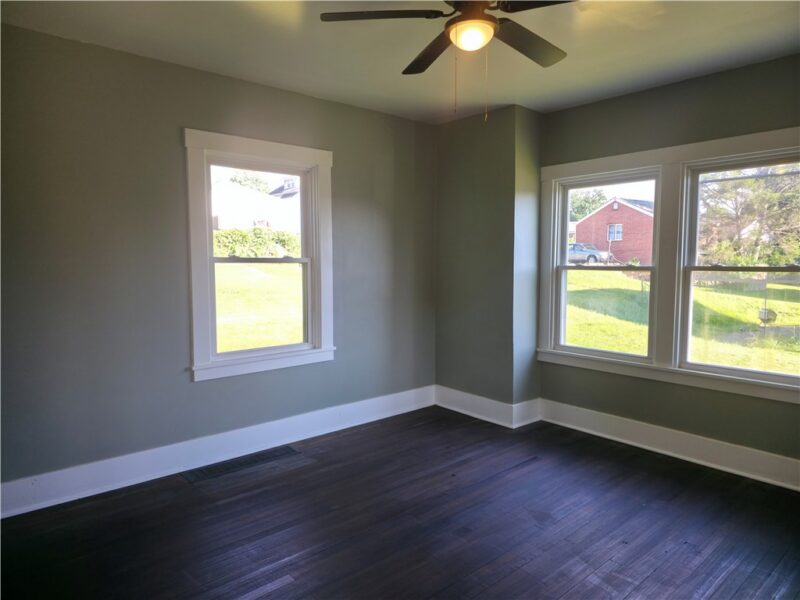 428 Pershing Dr — photo 6