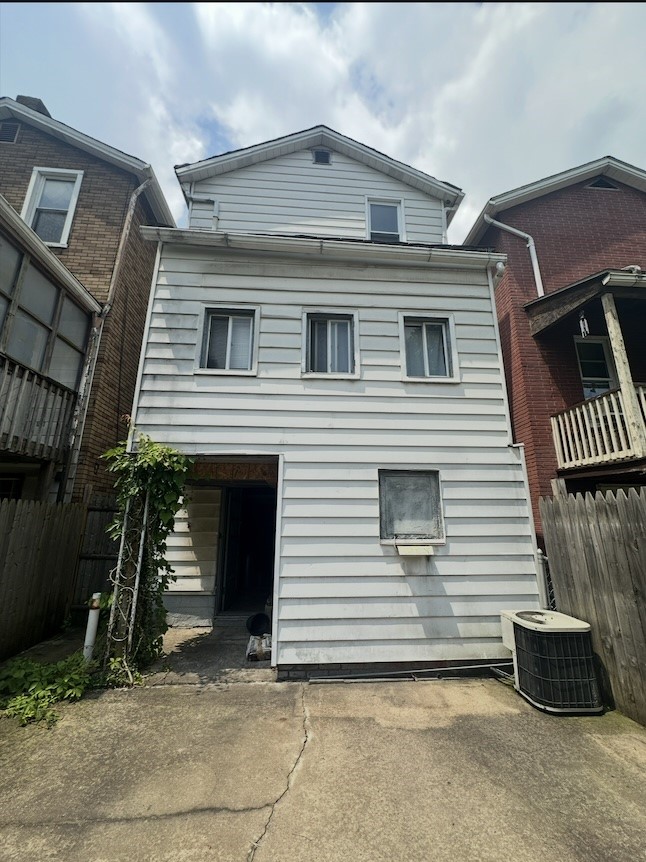1421 Ridge Ave — photo 7