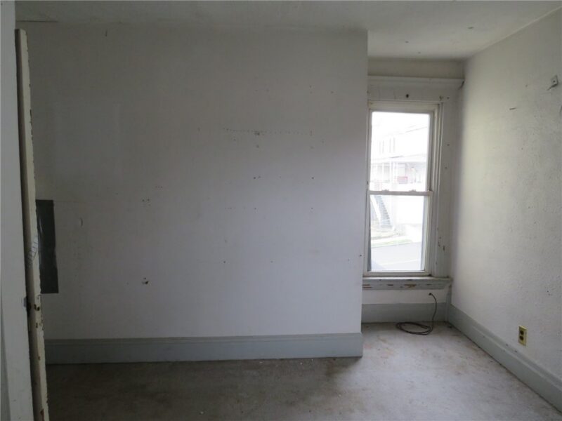 1080 Bruce St — photo 2