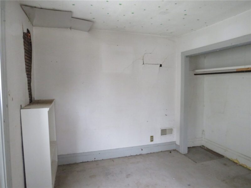 1080 Bruce St — photo 4