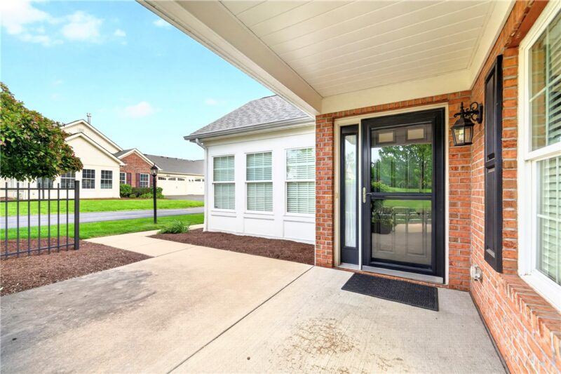 2104 Isleworth Ln — photo 5