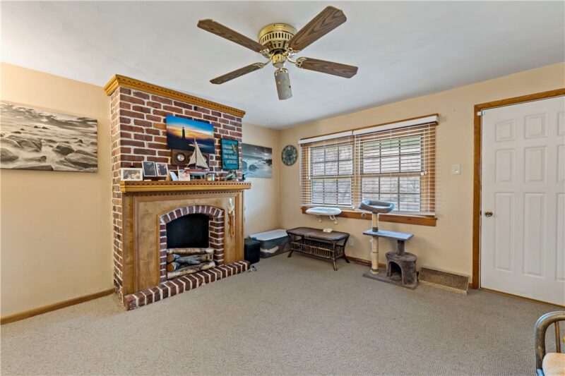 987 Mccoy Rd — photo 2