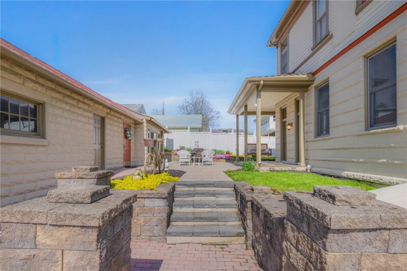 301 Meyers Ave — photo 5