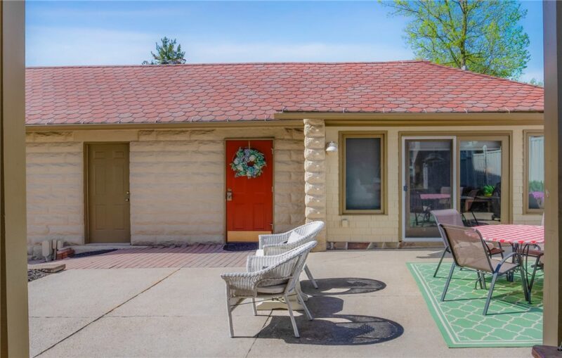 301 Meyers Ave — photo 7