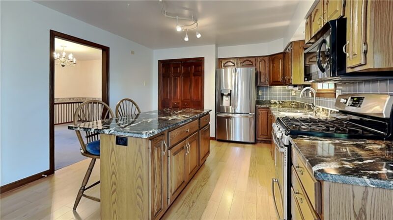 4216 Clendenning Rd — photo 6
