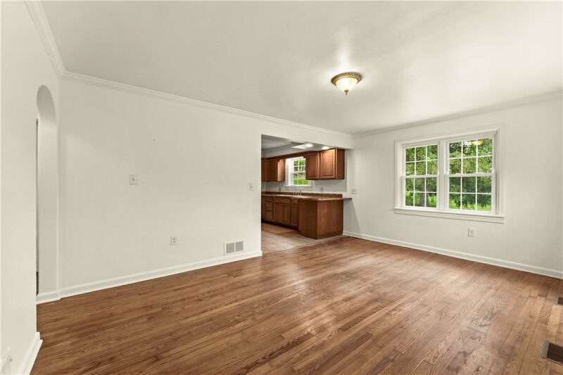 973 Blackhawk Road — photo 4