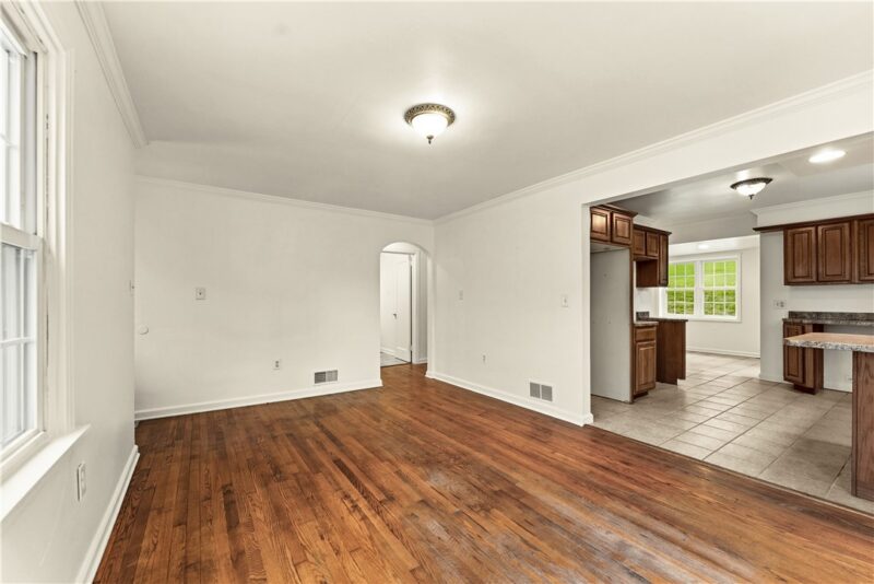 973 Blackhawk Road — photo 5