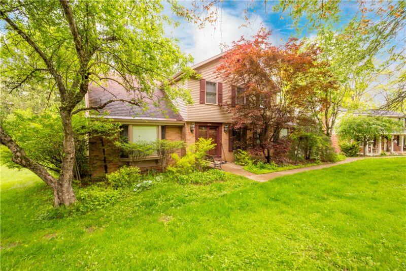 1693 Hathaway Ln — photo 3