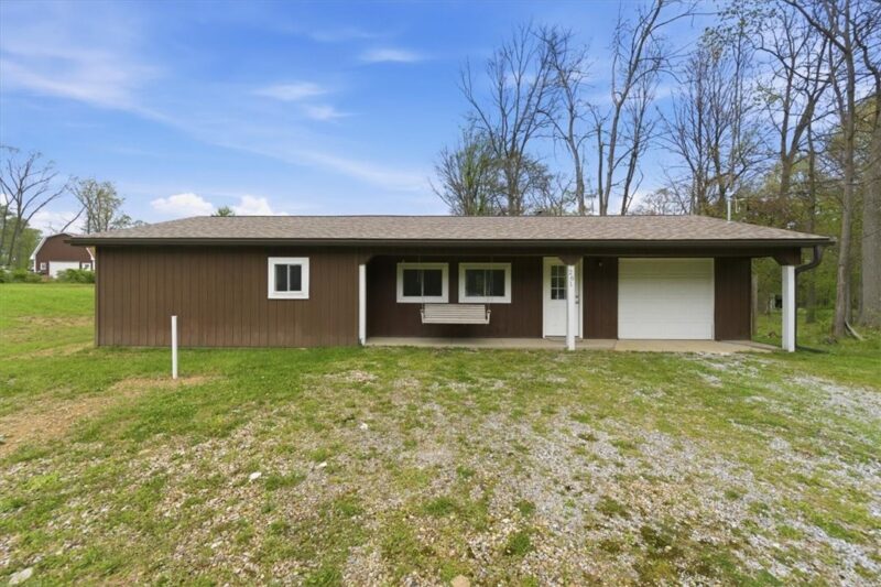 261 Hilltop Acres — photo 2