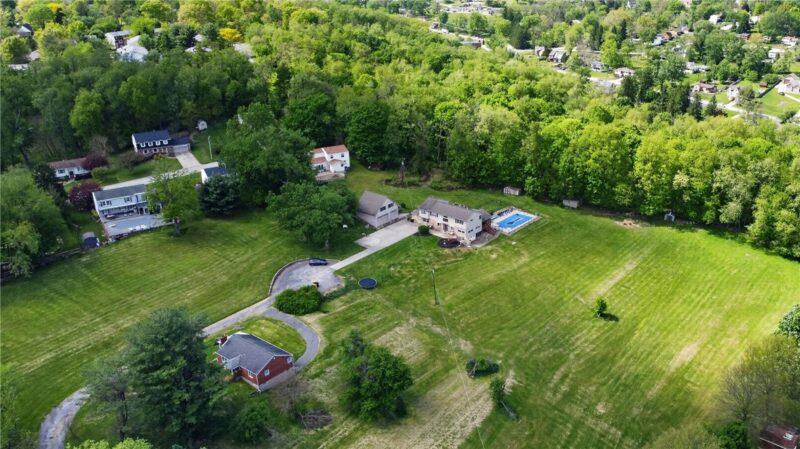 6424 Churchill Rd — photo 4