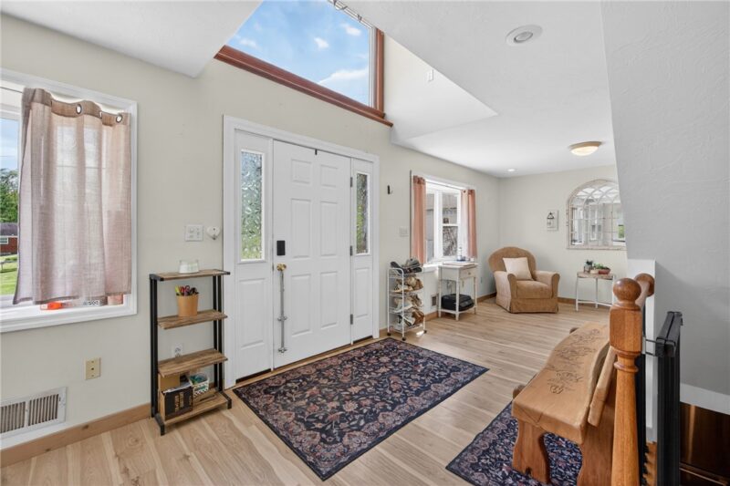 6424 Churchill Rd — photo 8
