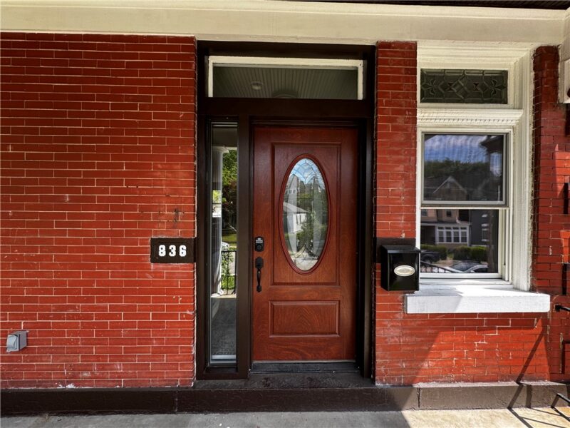 836 Farragut St — photo 2