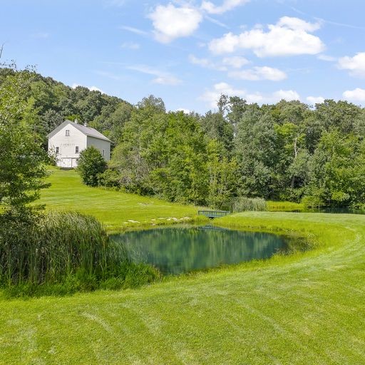 2062 Kittanning Pike — photo 4
