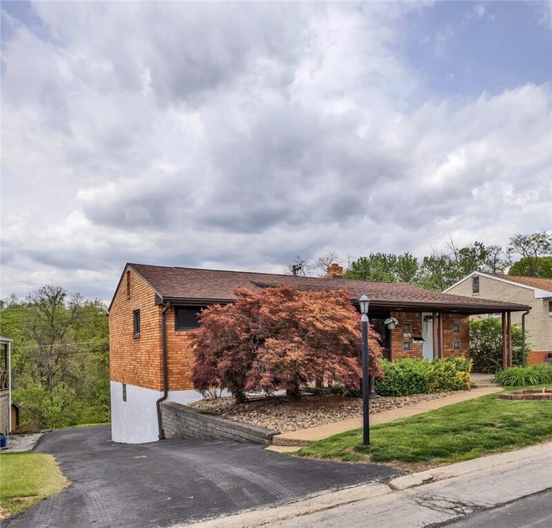 115 Bost Dr — photo 2