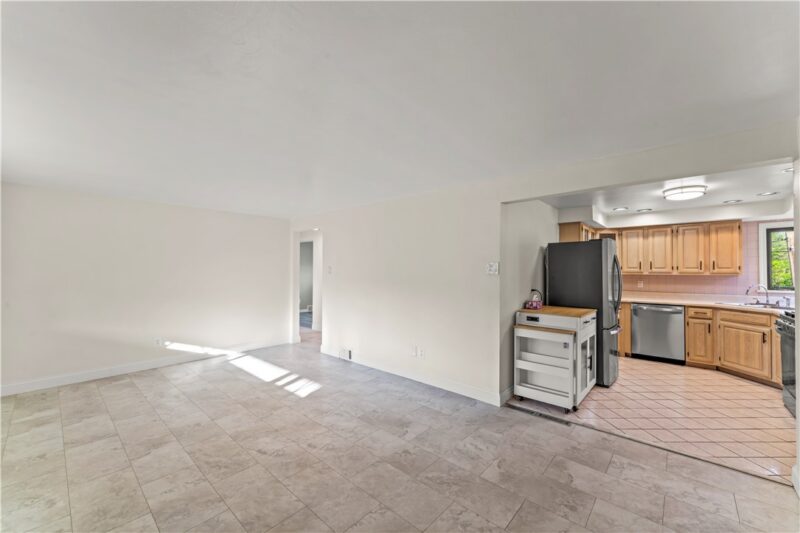 115 Bost Dr — photo 6