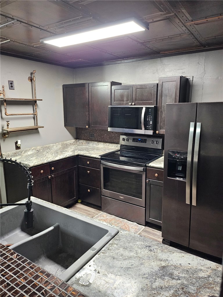 1616 Fawcett Ave — photo 7