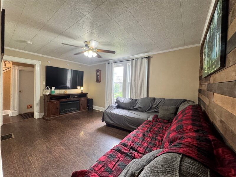 735 E Maiden St — photo 3