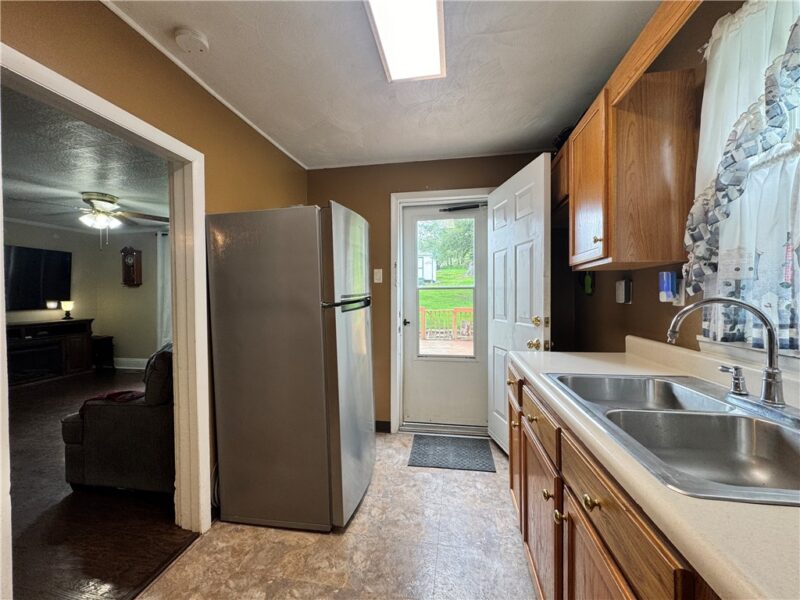 735 E Maiden St — photo 5