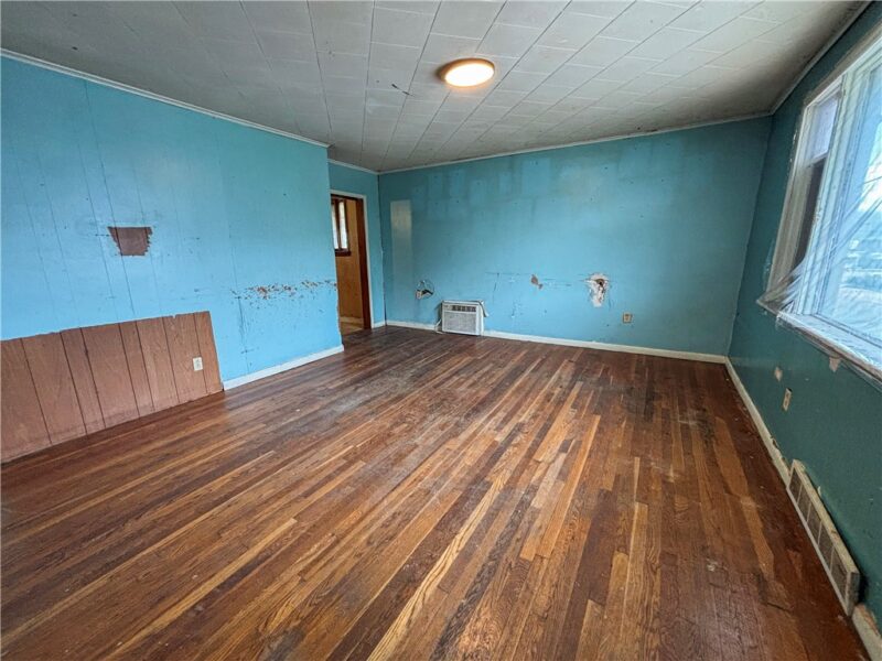 424 Main St — photo 3
