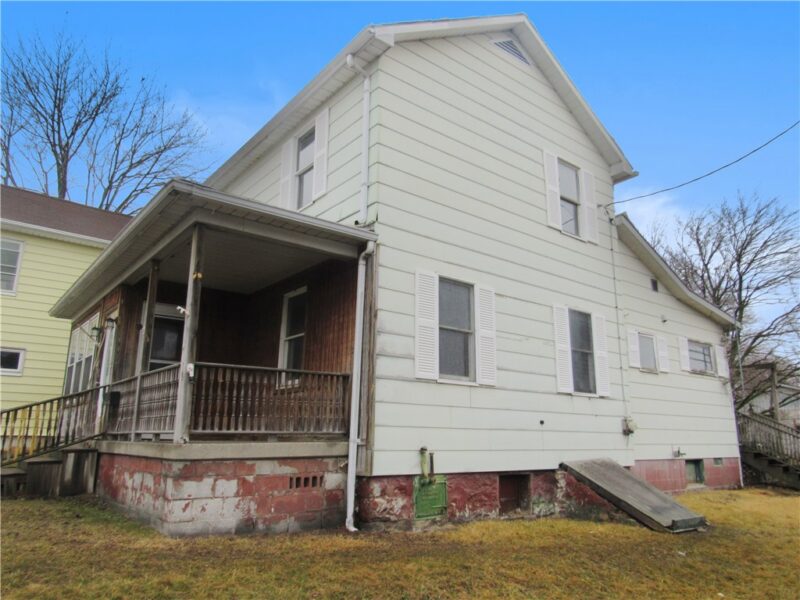 300 8th Street — photo 4