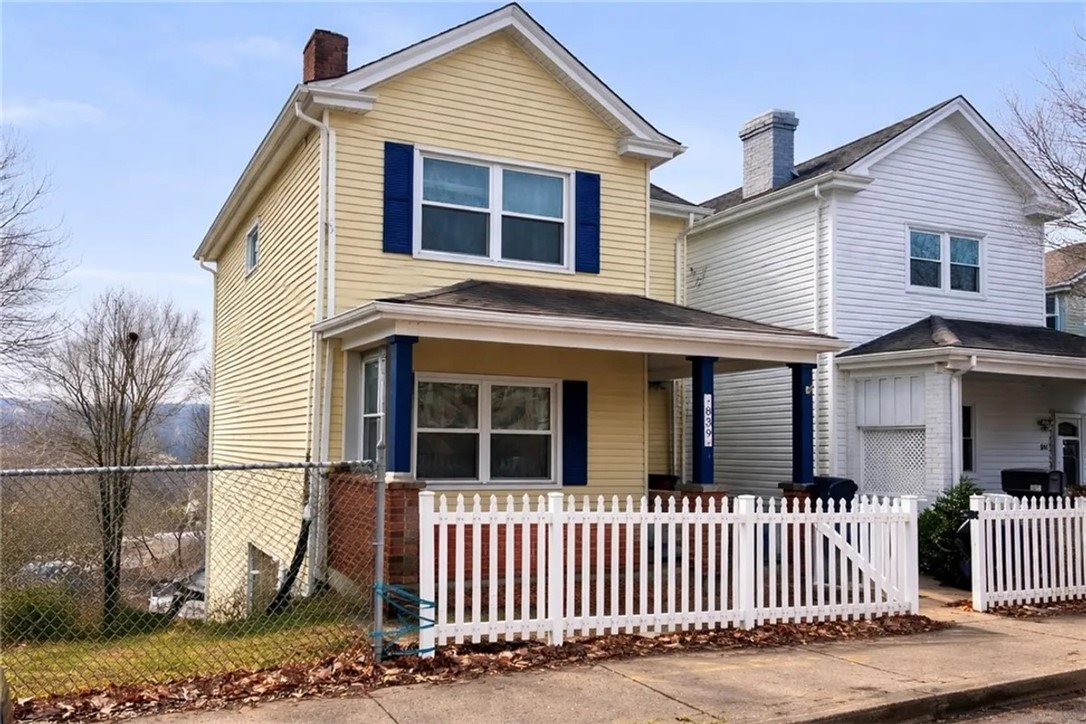 839 Railroad St — photo 1