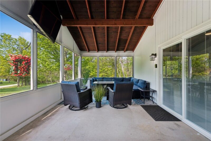 135 Tanager Drive — photo 4