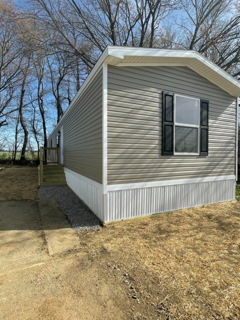 146 Roundtop Circle — photo 1