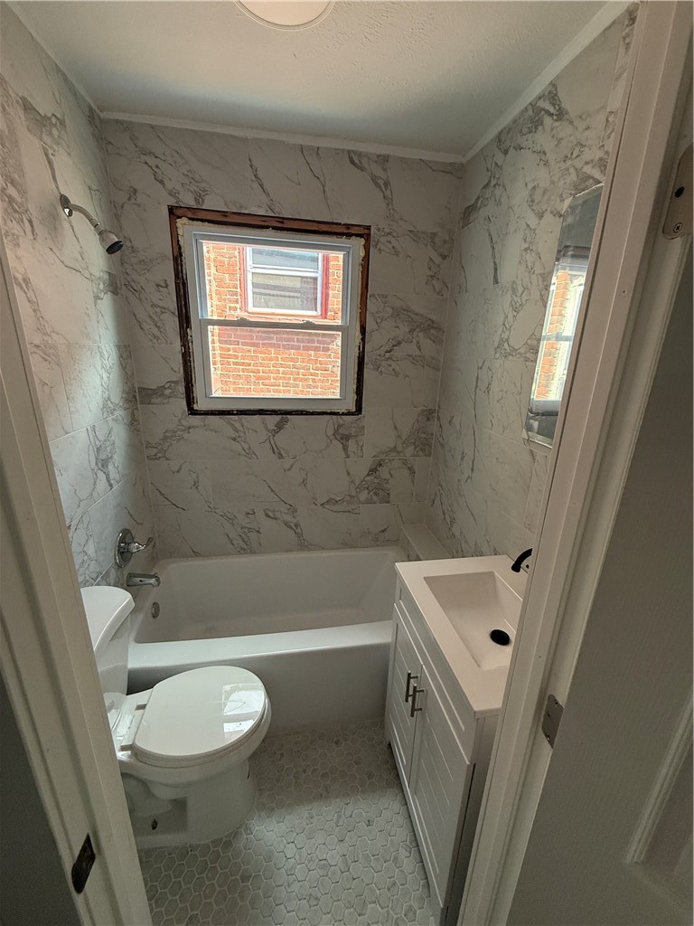 308 N Millvale Ave — photo 5