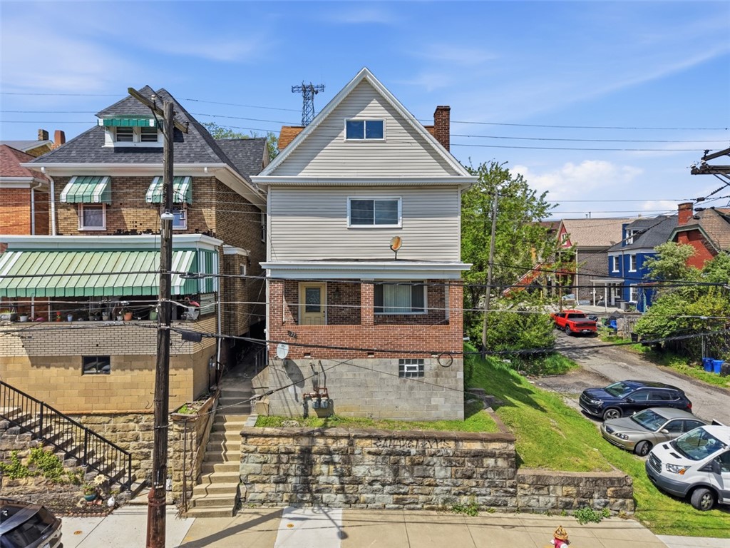 127 Kathleen Street — photo 1