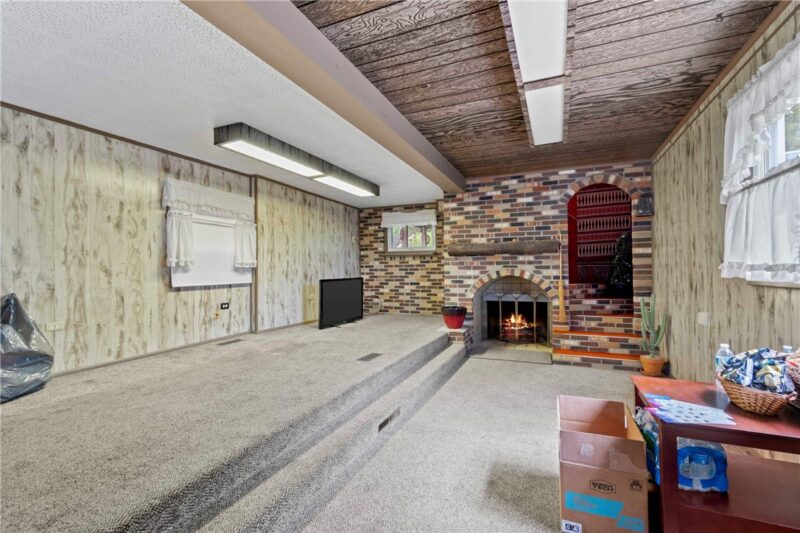 230 Keaggy Ave — photo 3