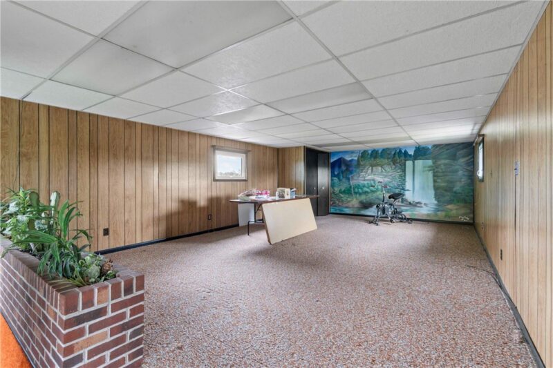 230 Keaggy Ave — photo 4