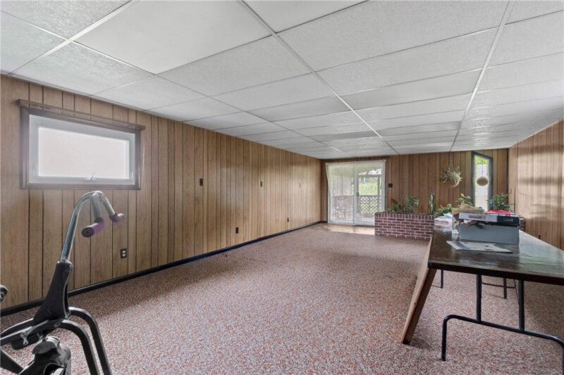 230 Keaggy Ave — photo 5