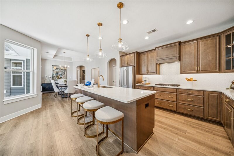 4266 Hawthorn Drive — photo 4