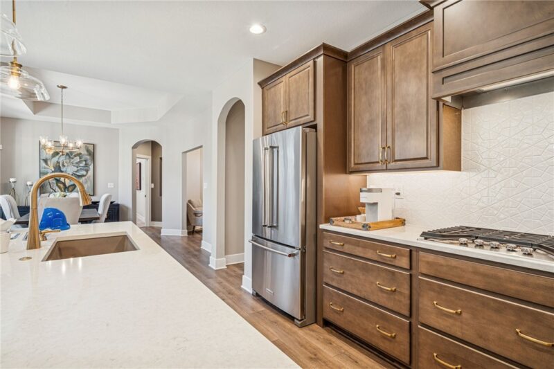 4266 Hawthorn Drive — photo 5