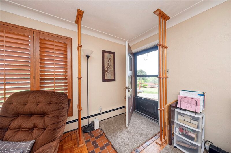 253 Willow Dr — photo 4