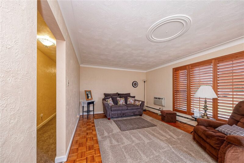 253 Willow Dr — photo 5
