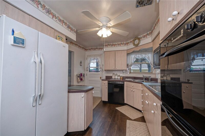 253 Willow Dr — photo 7