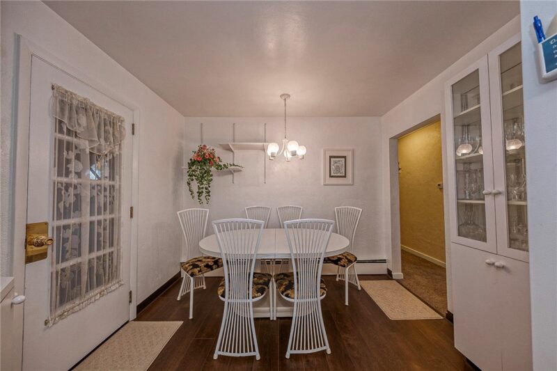 253 Willow Dr — photo 8
