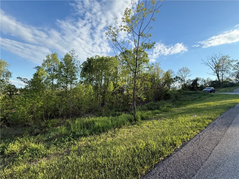 139 Crystal Dr — photo 4