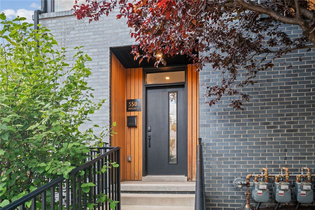 5501 Butler Street — photo 1