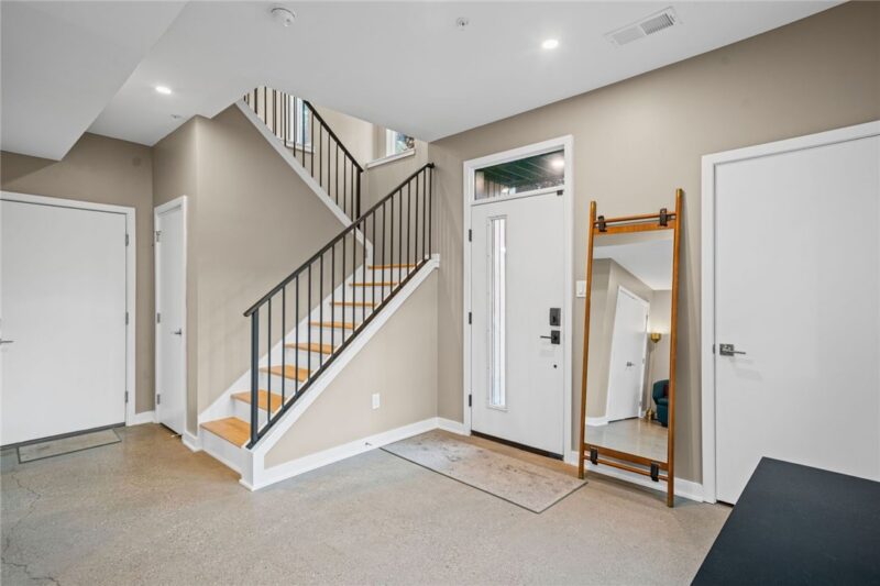 5501 Butler Street — photo 7