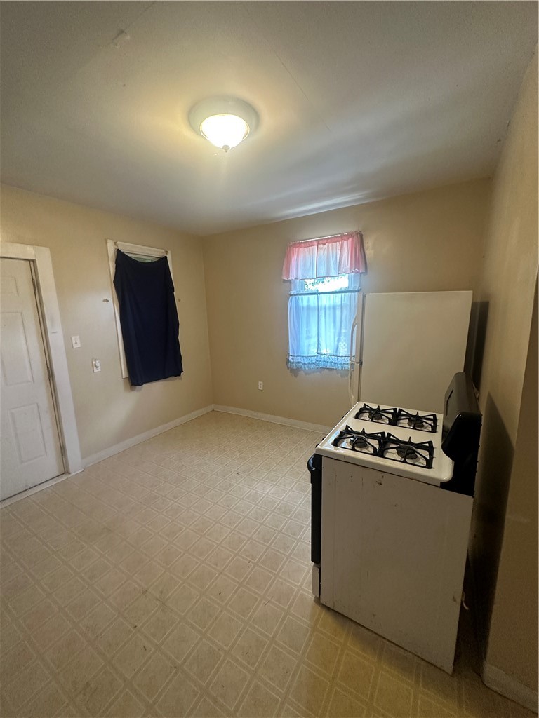 934 Ridge St. — photo 6