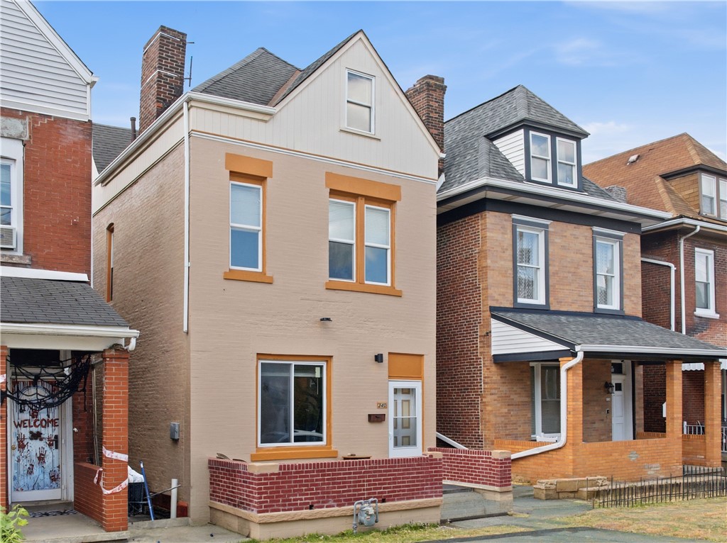 340 Ophelia St — photo 1