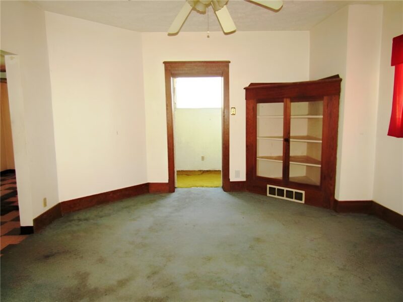 230 Mckinley St — photo 8