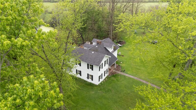 285 Poole Rd — photo 4
